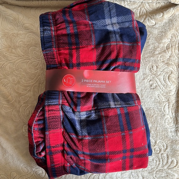 NWT 2-Piece Pajama Set Long Sleeved T-shirt & Microfleece pants SZ L Unisex - Picture 2 of 12